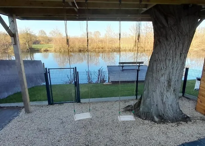 La Terrasse Du Loir A 2km Du Zoo De * La Flèche